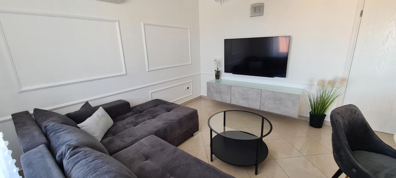Apartman Moris Malinska Exterior foto